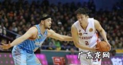 打篮球怎么防人