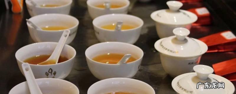 乌龙茶审评的杯碗规格是多少,乌龙茶审批的杯碗规格