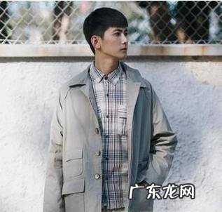 风衣怎么搭配鞋子男 男士风衣搭配应该怎样