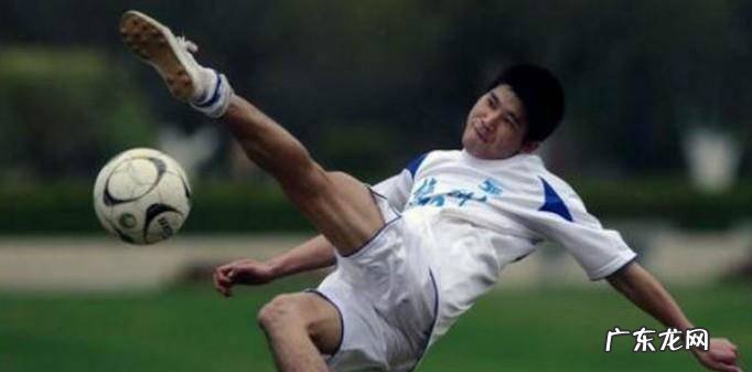 足球技巧:凌空抽射