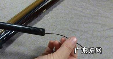 鱼线怎样绑在鱼竿上