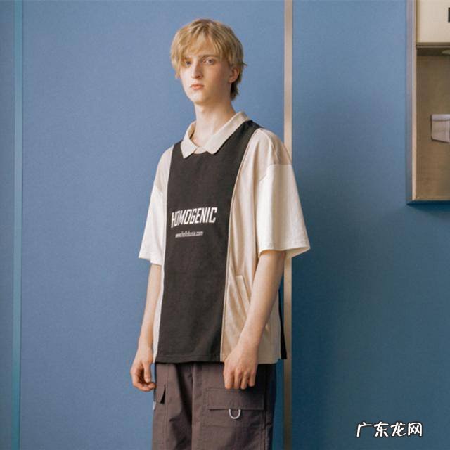 今年最流行的男士t恤款式