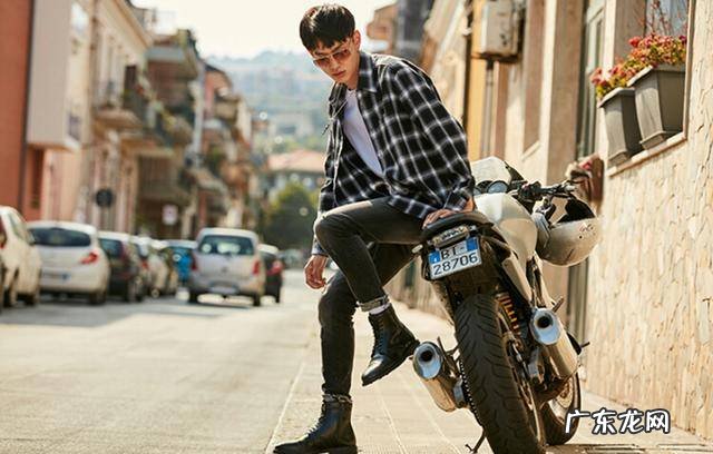 男士衬衫面料有哪些选择哪种好