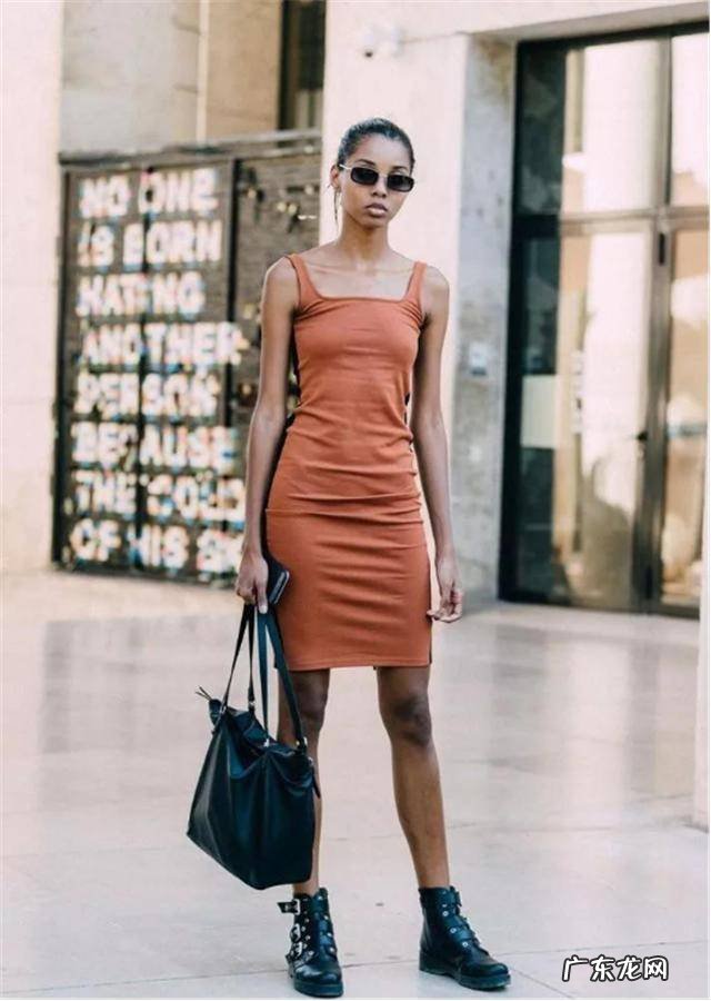 连衣裙不适合穿什么鞋子