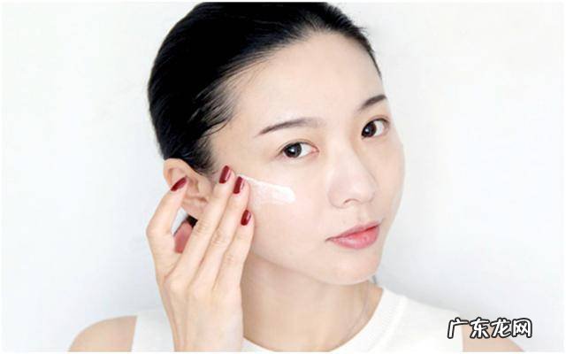换护肤品应该注意什么怎么更换
