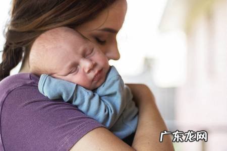 诈尸式育儿的意思