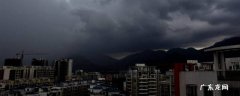 为什么下雨天会变黑,下雨天为什么天会变黑