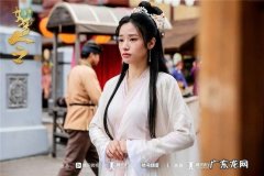 现代少女穿越古代电视剧：这剧情也太虐了,看得我眼泪都出来了!