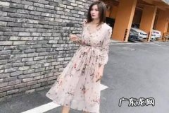 女生夏季约会穿什么衣服