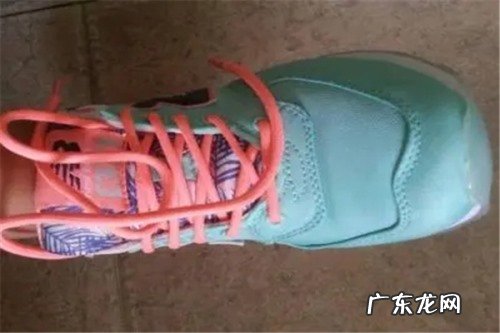 鞋子太松怎么办小窍门 鞋带容易松怎么办