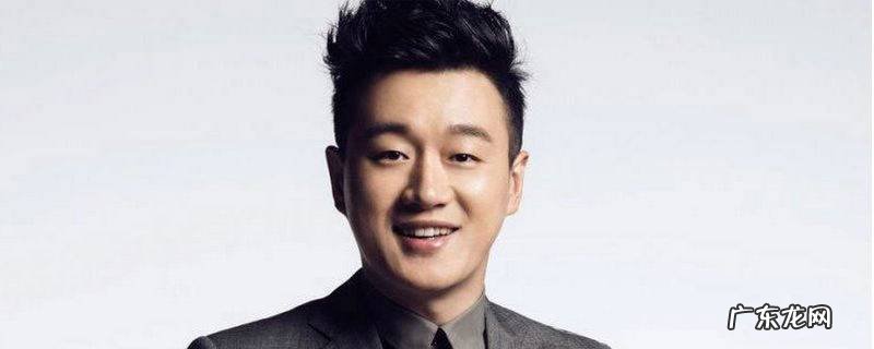 椭圆脸适合什么发型男