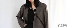 灰色外套怎么搭配衣服