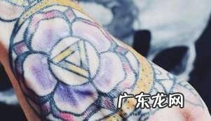 纹身怎么自己洗掉 手背纹身怎么洗