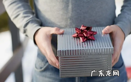 大年初一不能送别人东西吗 2022大年初一可以送东西给别人吗