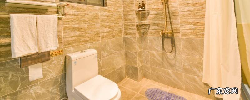 厕所地砖污垢怎么去除,地面砖上的污垢怎么去除