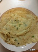 摊鸡蛋饼用什么面粉