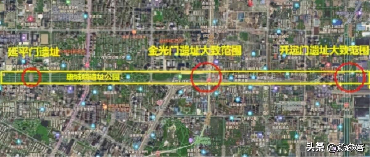 门口对着房屋的北墙