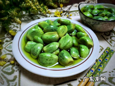 腊八醋的蒜用切吗 腊八蒜可以用切碎的蒜吗