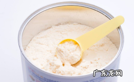 一个月的奶粉还能吃吗 婴儿奶粉只能吃一个月吗