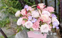 花插在花泥能维持多久 鲜花插花泥里能活多久