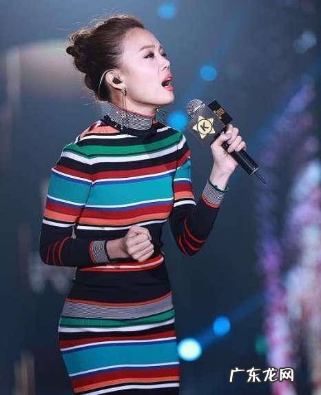 适合秋天穿的裙子图片