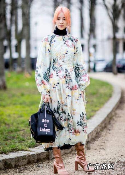 短靴和长裙怎么搭配好看