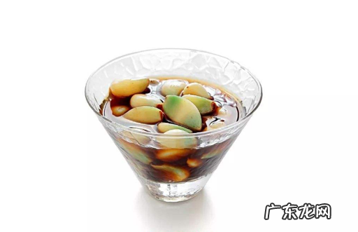 腊八蒜可以放太阳底下晒吗 腊八蒜晒了太阳还能吃吗