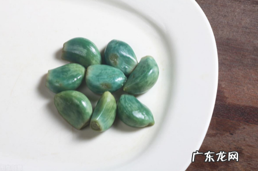 腊八蒜要不要切头 腊八蒜两头用切掉吗