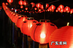 今年挂的灯笼明年还能用吗 2022过年阳台挂一个灯笼可以吗