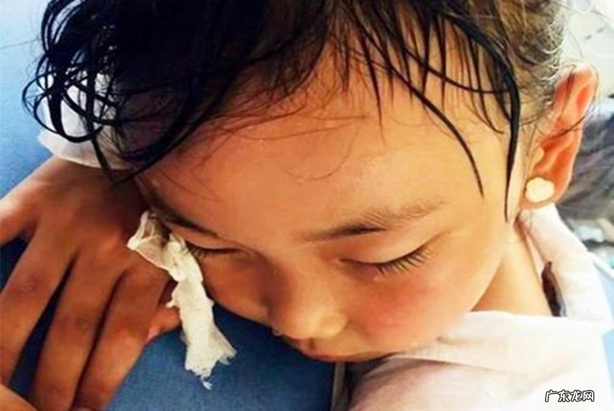 孩子晚上睡觉流汗水的原因？看完你就知道了!