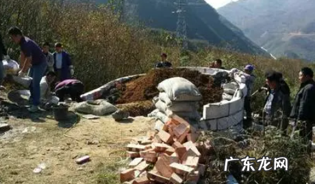 2021年迁坟最佳吉日 2021年冬至前后哪天迁坟好