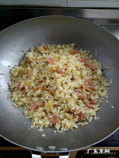蛋炒饭为什么越炒越粘