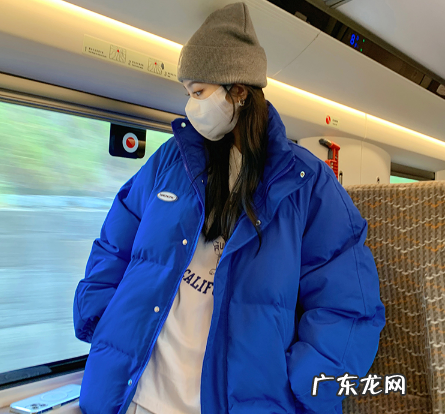 克莱因蓝色号 克莱因蓝和绿色哪个显白