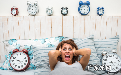 躺床上一个小时才能睡着 躺床上就能秒睡什么情况