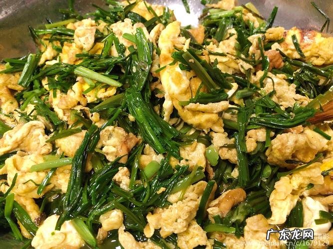 胡葱炒鸡蛋的做法