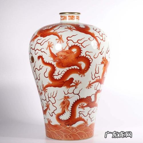 矾红瓷器是什么时候出现的