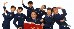 卫生队的故事的演员