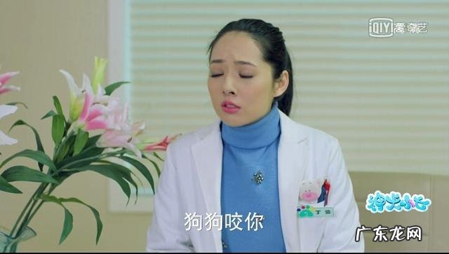 小区狗老在车轮子上撒尿怎么办 小区里汽车轮胎经常被狗狗尿尿,碰到这样的人和狗怎么处理