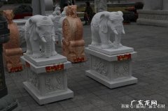 碑座常常雕成什么形状的动物