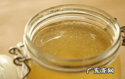 为什么蜂蜜用塑料瓶装里面会胀气 蜂蜜装塑料瓶膨胀怎么办