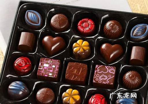 如何给女生买零食