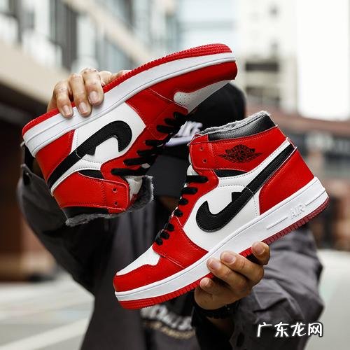 aj鞋子怎么搭配?aj1和3的区别是什么,看完秒懂!