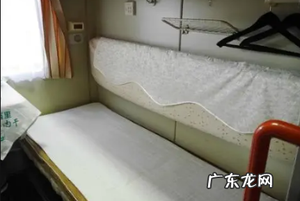 十个小时的火车硬座还是硬卧好啊 十小时火车软卧舒服还是硬卧舒服