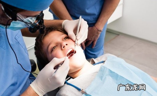 拔牙是不是要等牙齿不痛才能拔 拔牙是疼的时候拔还是不疼的时候拔