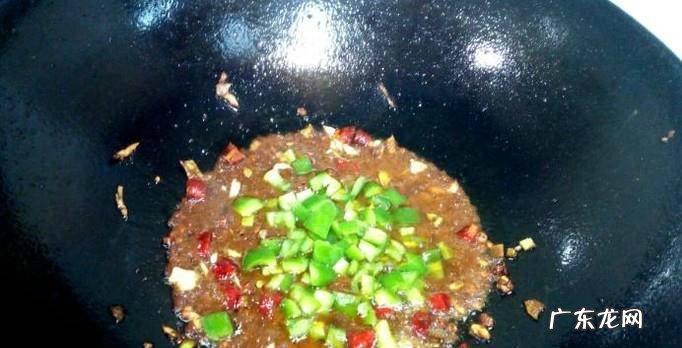 豆酱烩茄子的家常做法