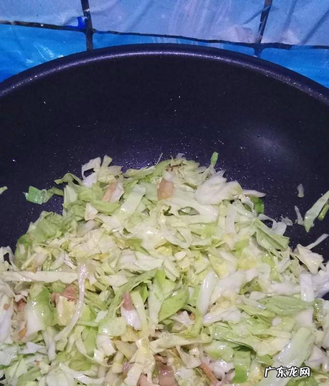 怎样做河南版包菜肉卤面