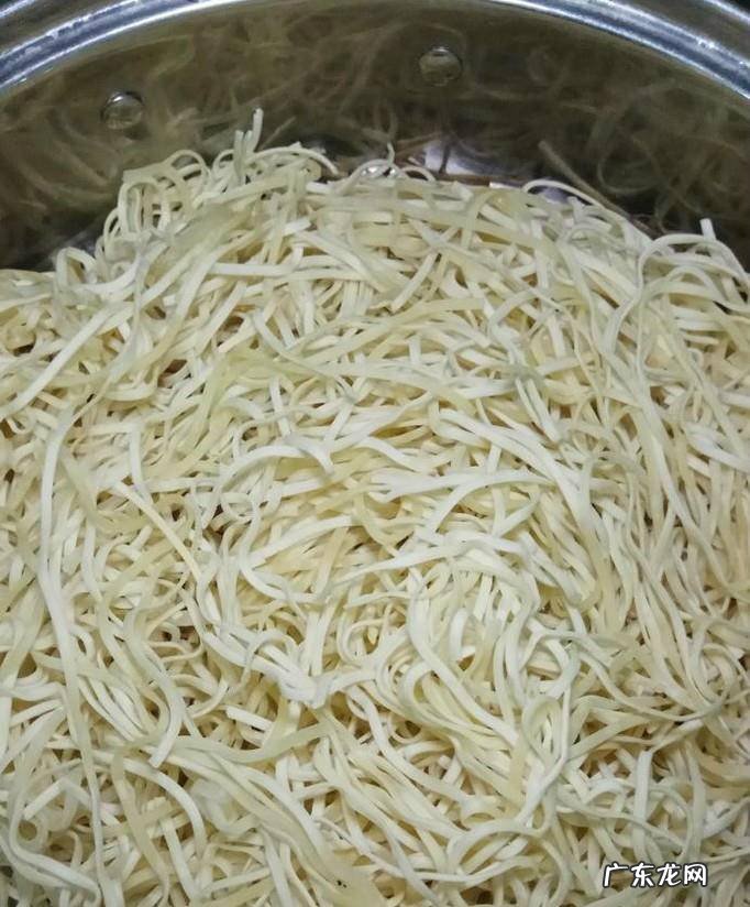 怎样做河南版包菜肉卤面