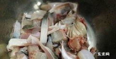 酸菜烧鱼块的家常做法