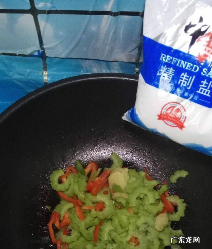 怎样做美味的家常版苦瓜炒蛋