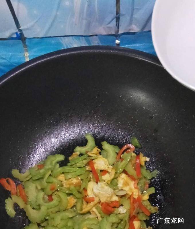 怎样做美味的家常版苦瓜炒蛋